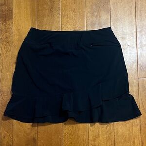 Tail Athletic Ruffle Skort Size 10 Black Athleisure Tennis Golf Pickleball